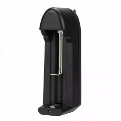 Universal Single Battery Charger For 18650 / AA / AAA / 17650 / 16340 / 14500 / 10500 Li-ion Battery Universal Single Battery Charger For 18650 / AA / AAA / 17650 / 16340 / 14500 / 10500 Li-ion Battery